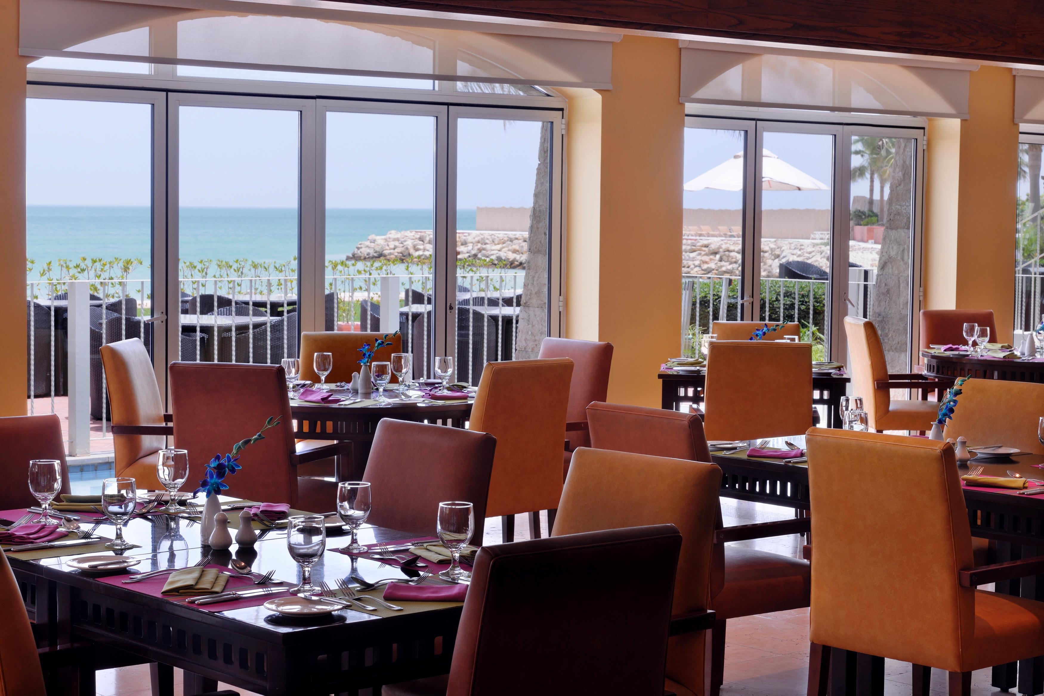 Moevenpick Hotel & Resort Al Bida'A Salmiya Zewnętrze zdjęcie The restaurant
