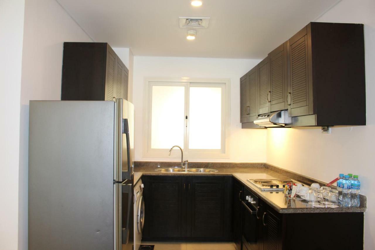 Moevenpick Hotel & Resort Al Bida'A Salmiya Zewnętrze zdjęcie A typical kitchen in a residential apartment