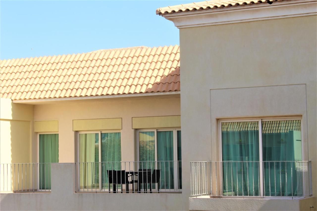 Moevenpick Hotel & Resort Al Bida'A Salmiya Zewnętrze zdjęcie A typical house in the community
